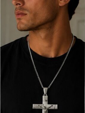 Men's Silver Cross Pendant Chain  - Stainless steel doesn’t change